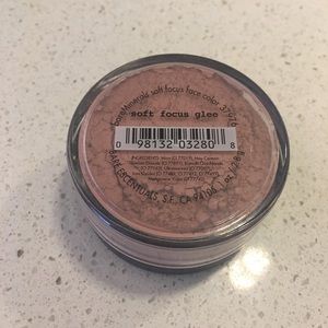 BareMinerals soft focus face color GLEE